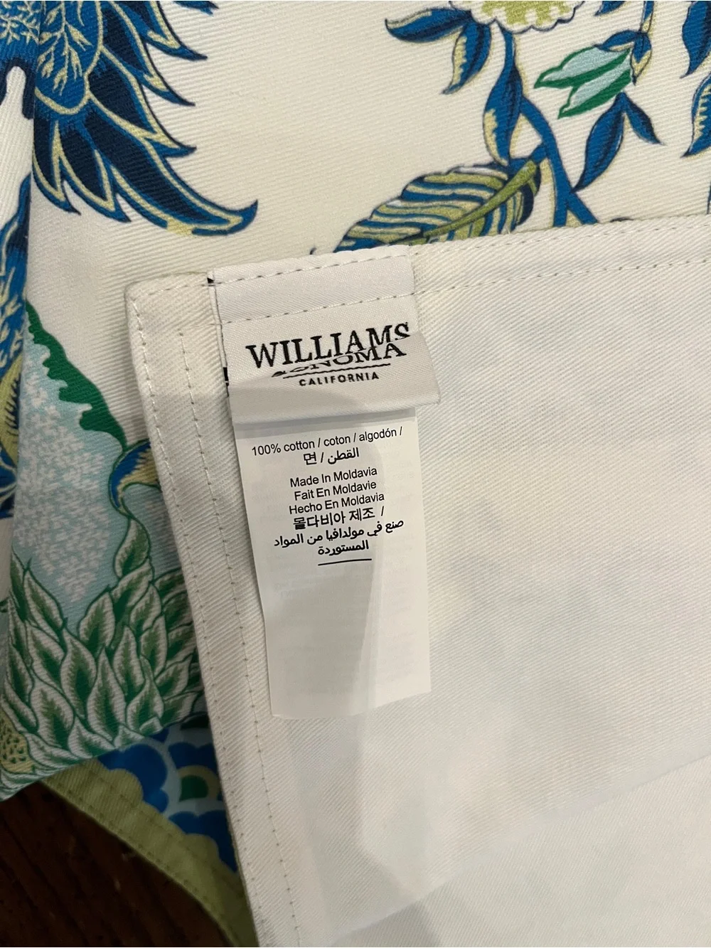 Williams Sonoma‎ Floral Table Runner in Blue, Green & Cream